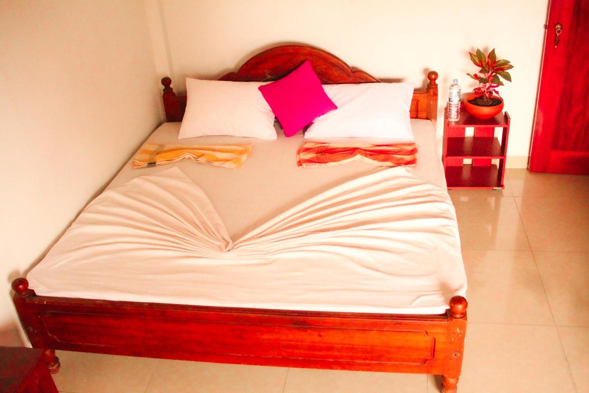 Golden Town Hostel Tangalle Kültér fotó
