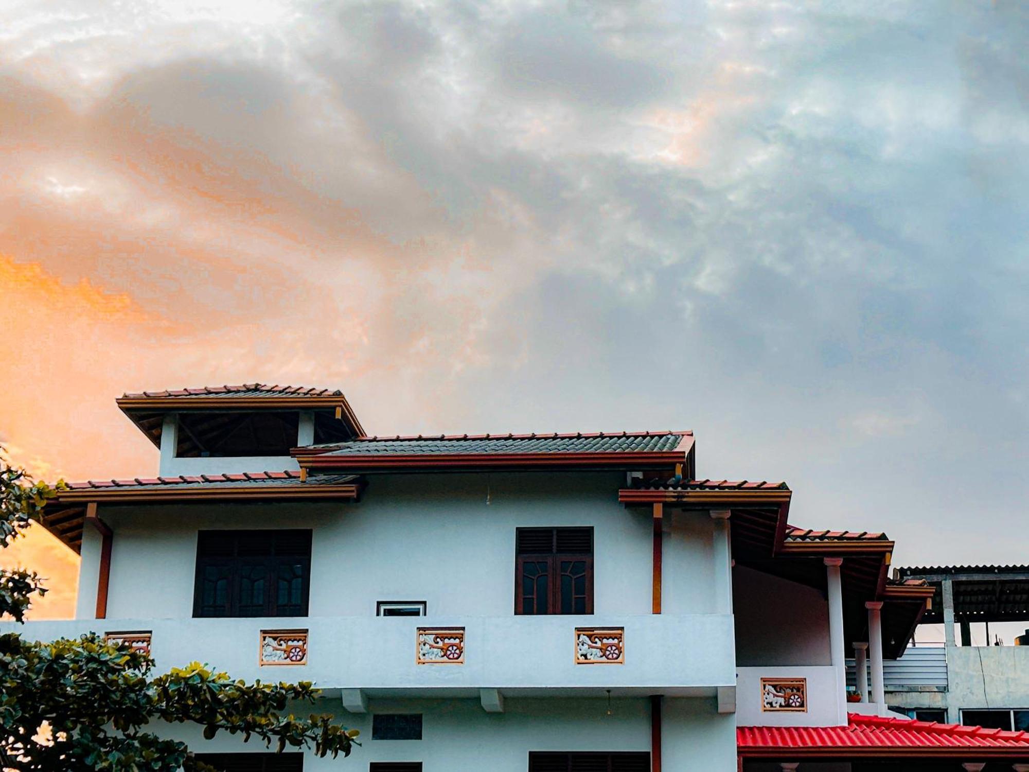 Golden Town Hostel Tangalle Kültér fotó