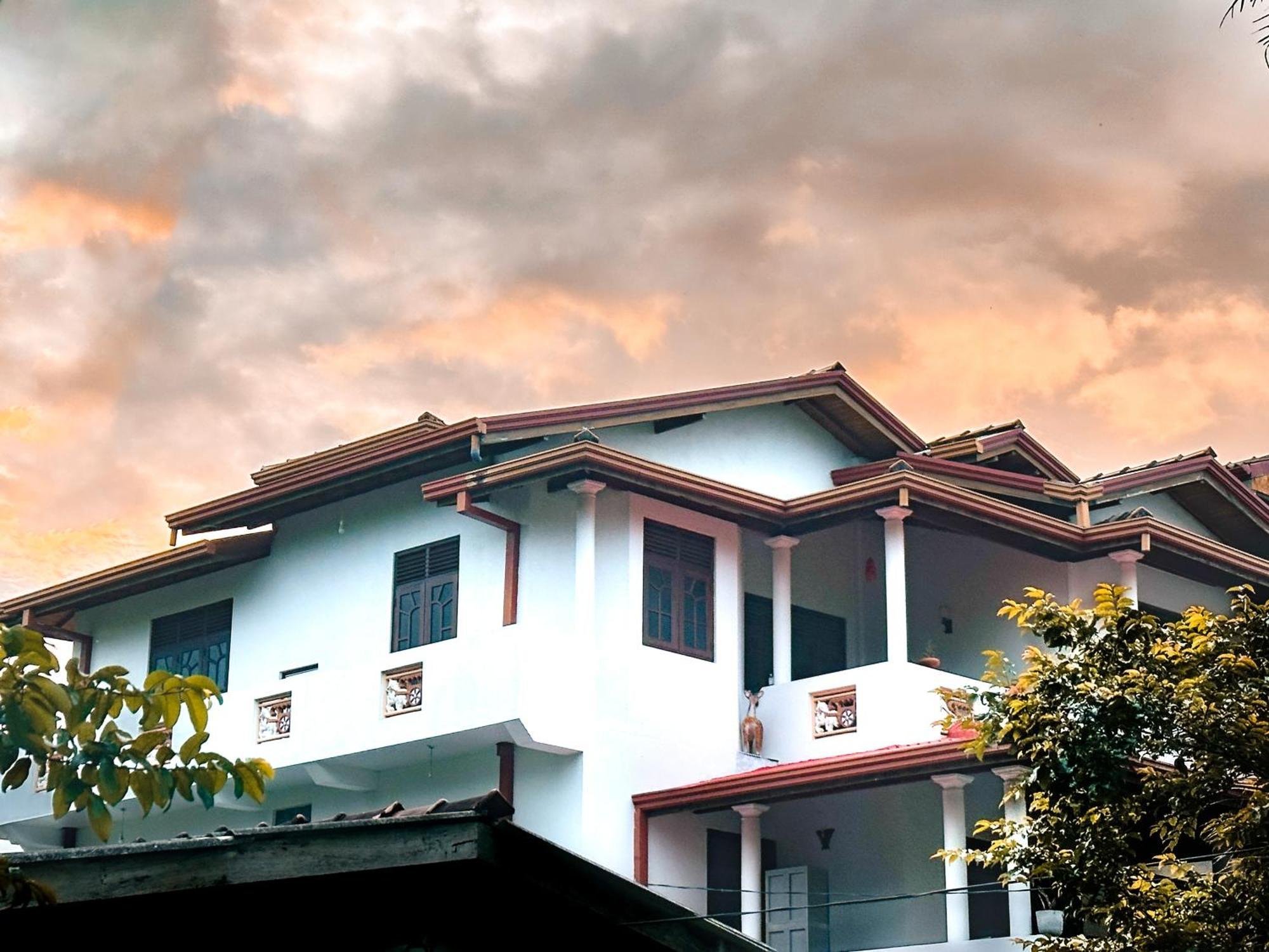 Golden Town Hostel Tangalle Kültér fotó