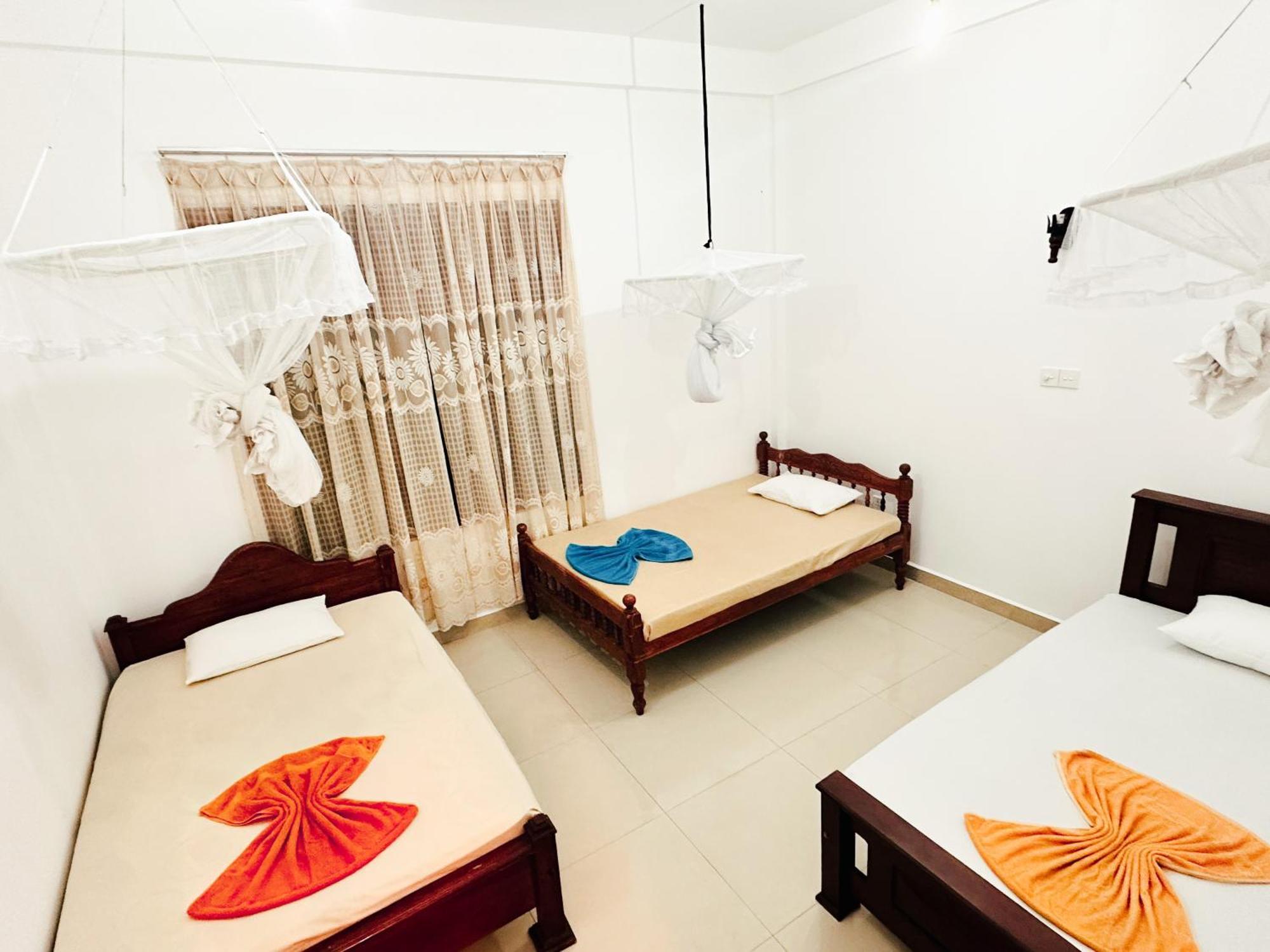 Golden Town Hostel Tangalle Kültér fotó