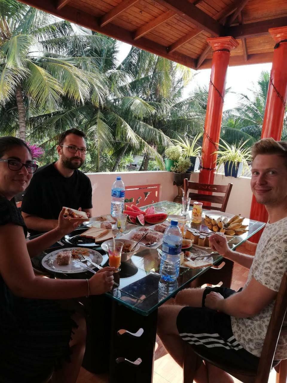 Golden Town Hostel Tangalle Kültér fotó